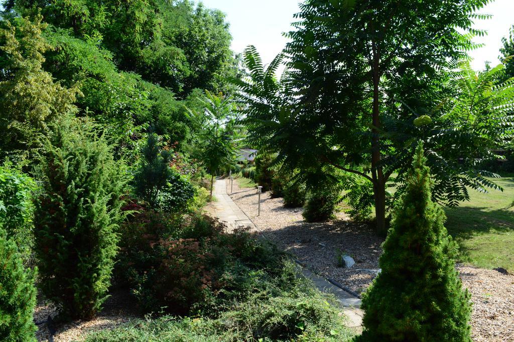 Вилла Areal Hradisek Klobouky u Brna Экстерьер фото